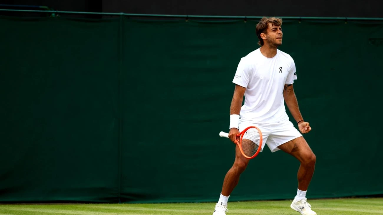 Chi è davvero Cobolli e perché dovresti sapere tutto di lui prima di stasera 2025-11-21T19:34:08.230Z"