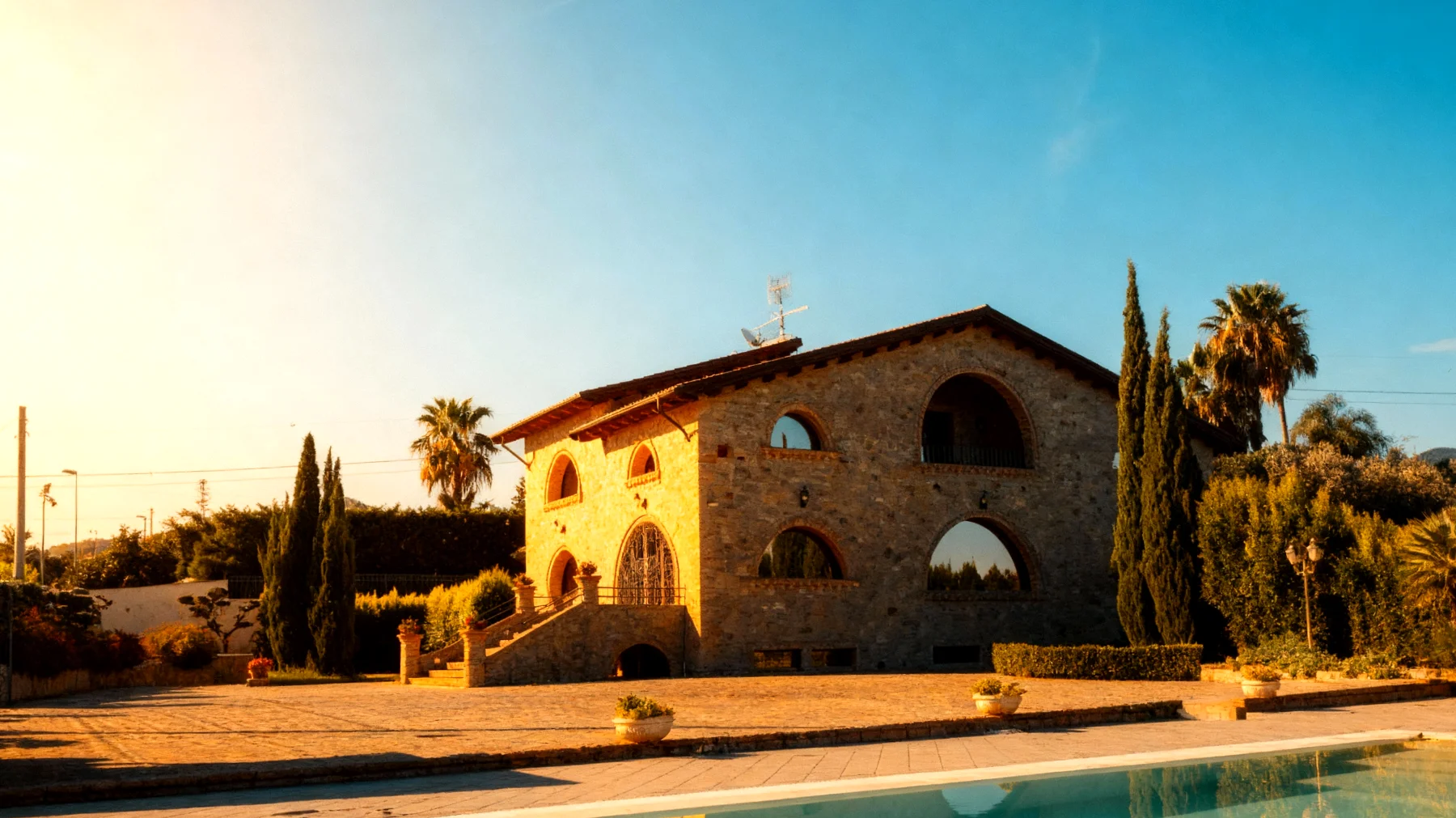 Un posto al sole 2025-12-23T06:32:28.182Z"