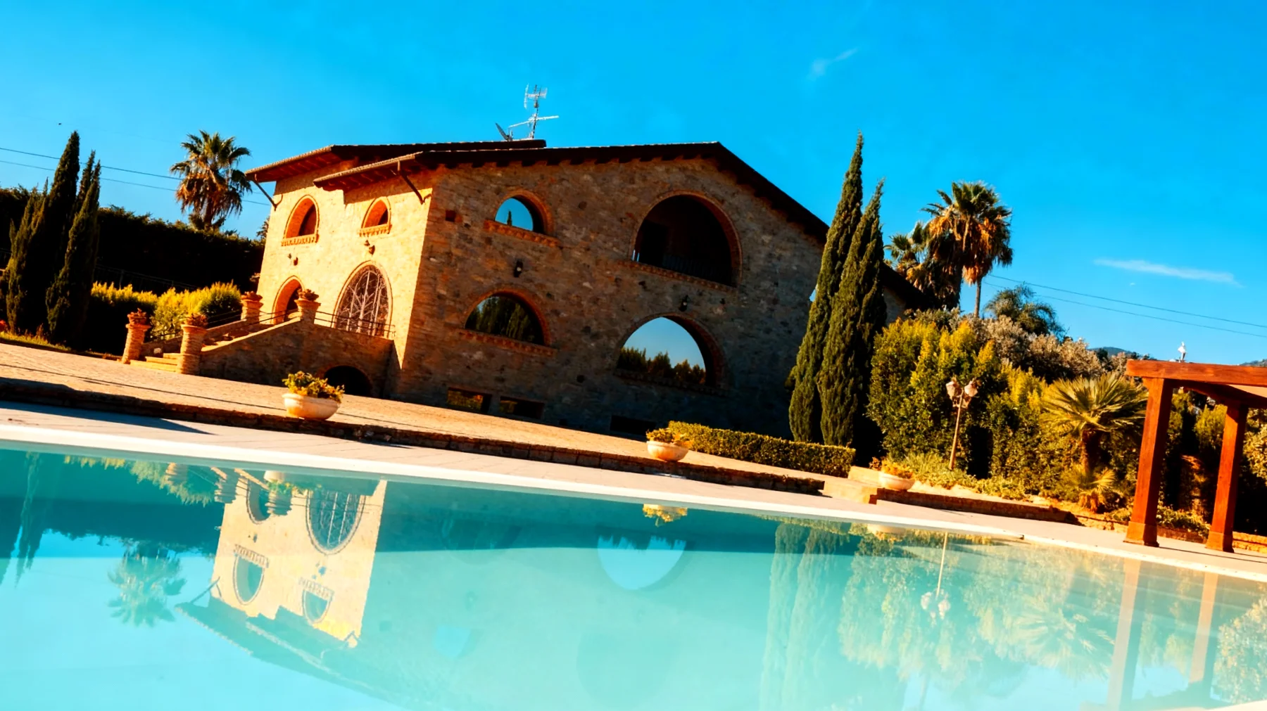 Un posto al sole 2025-12-25T06:32:13.897Z"